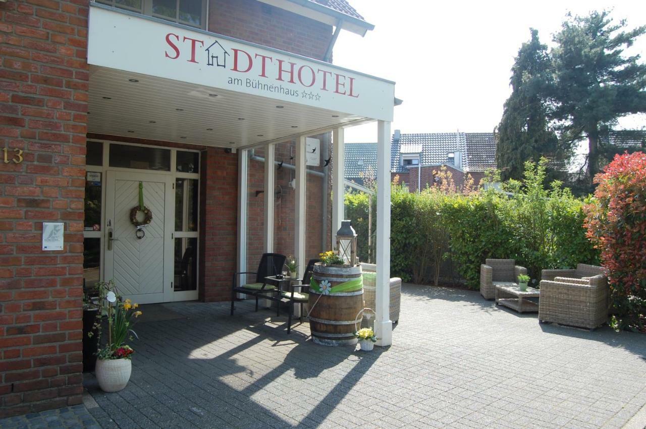 Stadthotel Am Buehnenhaus Кавелар Экстерьер фото